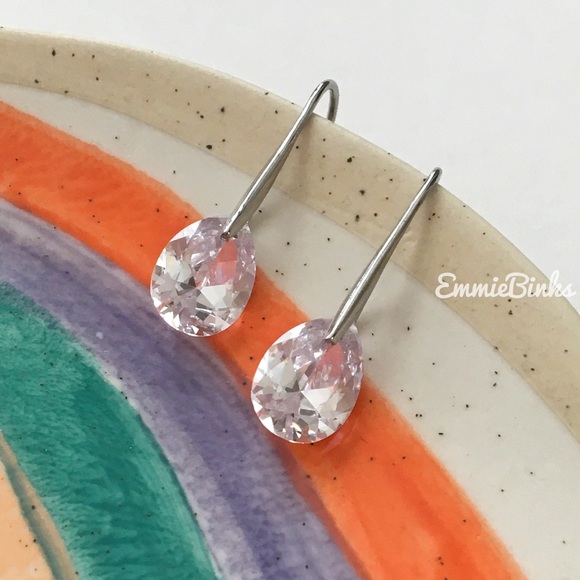 New Beautiful Classic Teardrop Crystal Drop Dangle Earrings - Bridal Formal Date - Picture 1 of 16